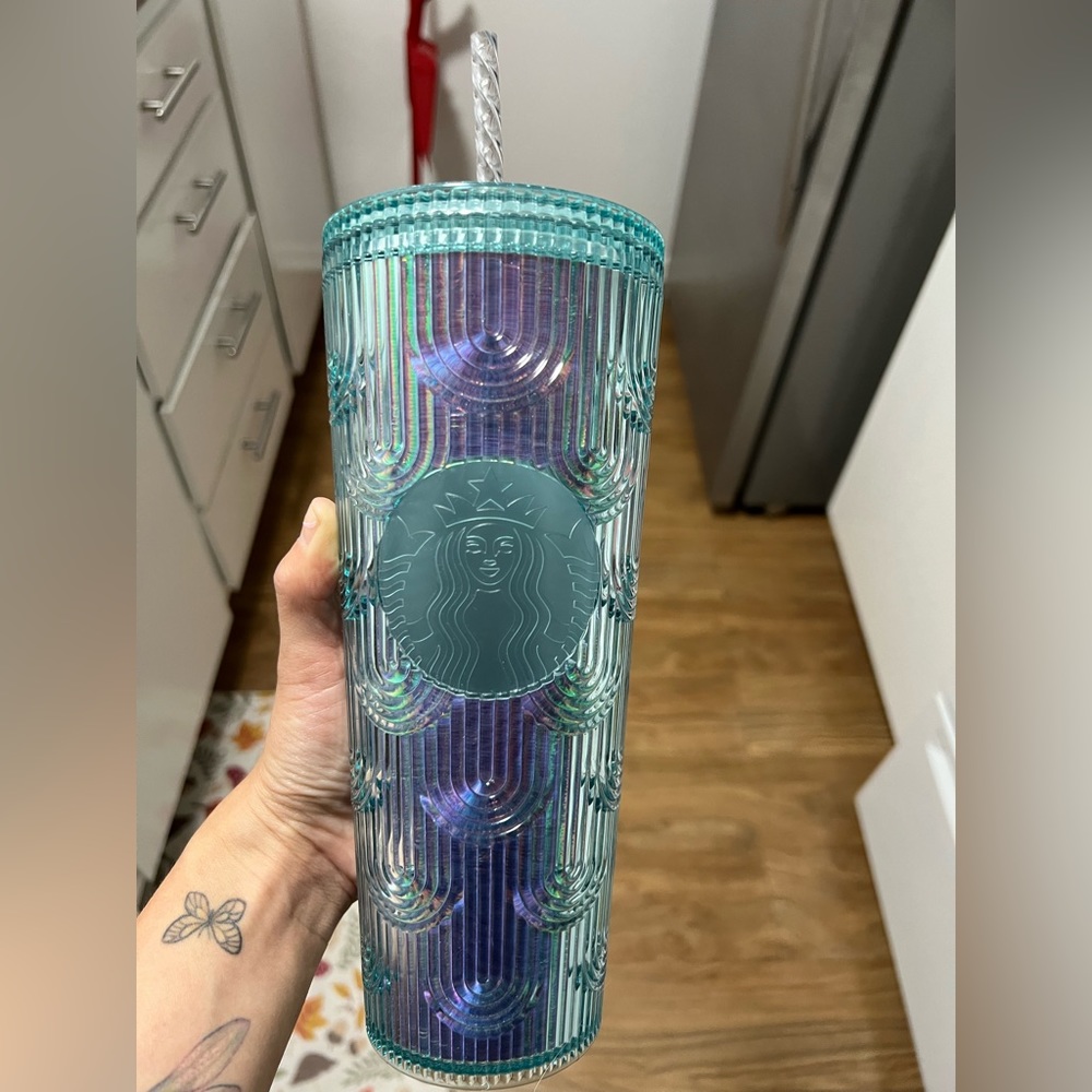 Mermaid scales Starbucks 24oz